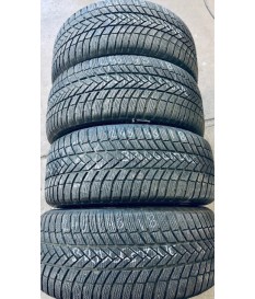 WINTERREIFEN GEBRAUCHT 245/45 R18 100 V XL Bridgestone Blizzak LM-005 - profil 6,5/6,5/7/7 mm 80-95% DOT3522