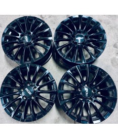 Alufelgen gebraucht - OXXO Oberon black Mercedes A/B/CLA/V-klasse 6,5x16 ET38 5x112 NB66,6 neuwertig KBA 51293