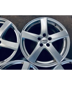 Alutec Freeze FRE758 7,5Jx18 ET45 5×114,3 NB70,1 mm