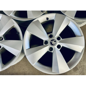 ALUFELGEN GEBRAUCHT SKODA KAROQ/KODIAQ 6,5X17 ET38 5X112 NB57,1 ORIG. 565601025 NANUQ